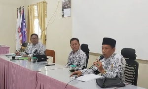 Pengurus PGRI Kabupaten Lampung Timur Gelar Rapat Koordinasi dan Evaluasi Kinerja